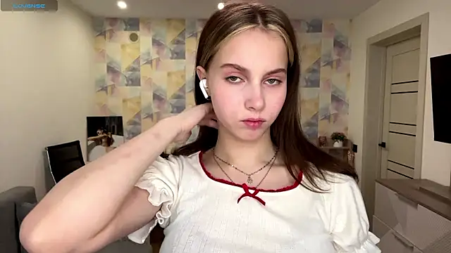 NylaNadler online show from 9, 2, 2026