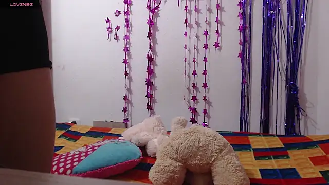 toxic sweet  online show from 4, 4, 2026