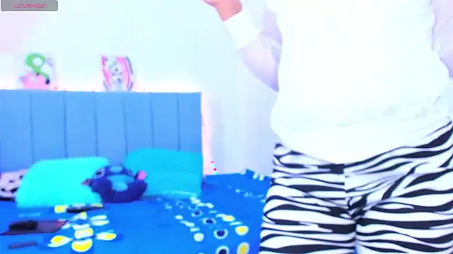 Snapshot of penelopestar_2 chatting on 11, 9, 2025 penelopestar 2 online show from 11, 9, 2025