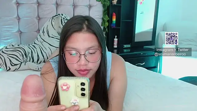 Snapshot of maria_ribeiro chatting on 6, 1, 2026 maria ribeiro online show from 6, 1, 2026