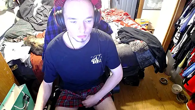 womenhateme69 online show from 4, 10, 2025