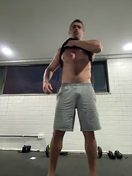 CasadoLutadorBigStuds online show from 14, 2, 2026