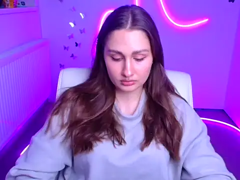 Stefanie Sweet online show from 6, 11, 2025