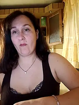 Amandda  online show from 28, 7, 2026
