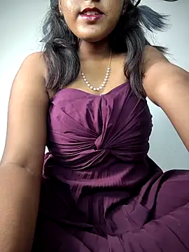 Cute mikii online show from 5, 4, 2026