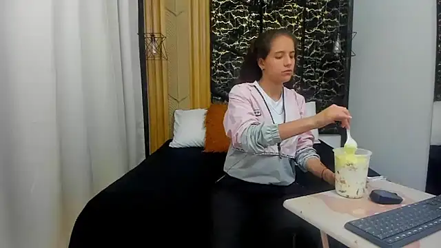 MiaCours online show from 23, 2, 2026