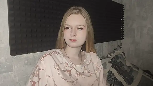 Snapshot of LiaVibes chatting on 11, 2, 2026 LiaVibes online show from 11, 2, 2026