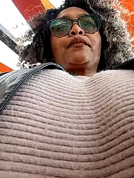 BiiancaEstradaa online show from 22, 2, 2026