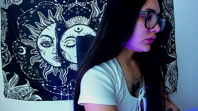 Snapshot of Calita_sexy1 chatting on 12, 11, 2025 Calita sexy1 online show from 12, 11, 2025