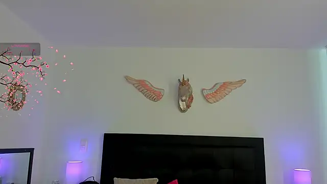 Seraphyne666 online show from 18, 10, 2025