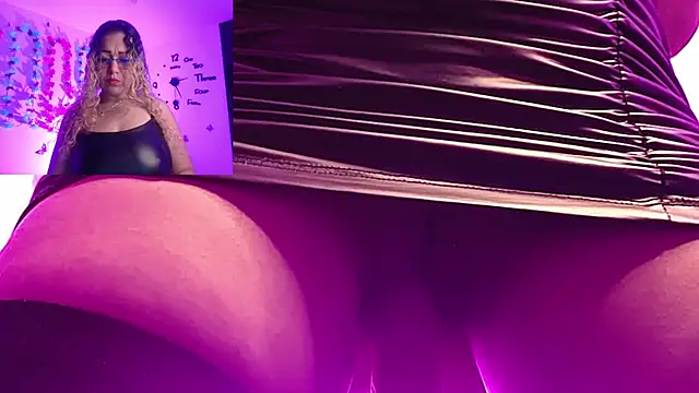 Snapshot of Skarleth_Diaz chatting on 9, 9, 2025 Skarleth Diaz online show from 9, 9, 2025