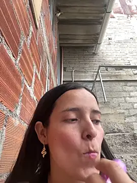 Mia jhoonson online show from 6, 1, 2026