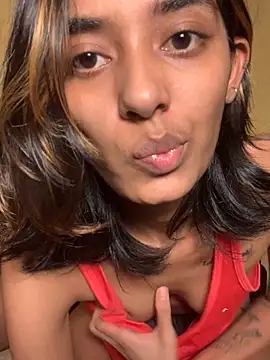 Snapshot of Serah201 chatting on 11, 10, 2025 Serah201 online show from 11, 10, 2025