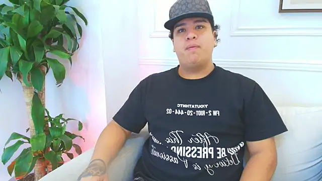 Naim Bennetsex online show from 8, 1, 2026