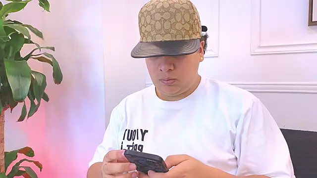 Naim Bennetsex online show from 5, 2, 2026