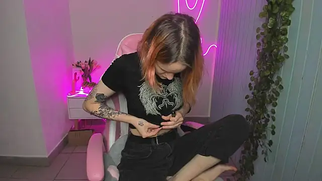 Elieiza xo online show from 19, 10, 2025