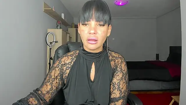 Snapshot of Ella_sweety00 chatting on 30, 9, 2025 Ella sweety00 online show from 30, 9, 2025