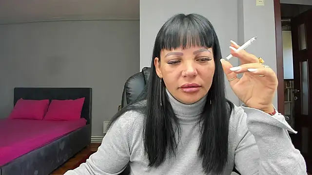 Snapshot of Ella_sweety00 chatting on 22, 10, 2025 Ella sweety00 online show from 22, 10, 2025