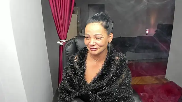 Snapshot of Ella_sweety00 chatting on 14, 11, 2025 Ella sweety00 online show from 14, 11, 2025