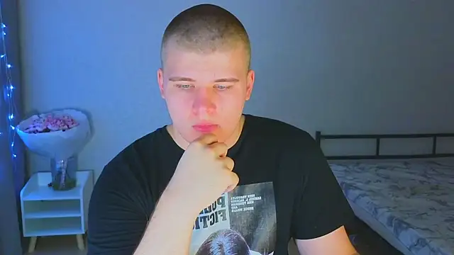 kittenmurr online show from 7, 11, 2025