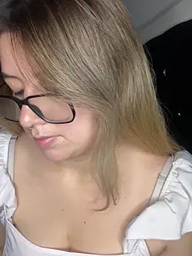 Blair Bunnyy online show from 20, 11, 2025