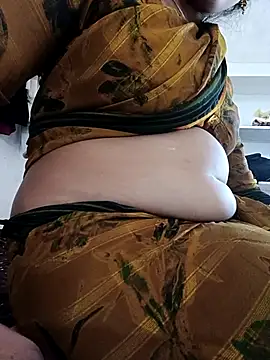 Snapshot of cut_renukadevi chatting on 19, 9, 2025 cut renukadevi online show from 19, 9, 2025