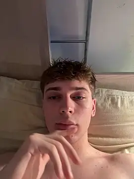 Snapshot of Fappatore_Nato05 chatting on 14, 9, 2025 Fappatore Nato05 online show from 14, 9, 2025