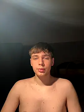 Snapshot of Fappatore_Nato05 chatting on 25, 9, 2025 Fappatore Nato05 online show from 25, 9, 2025