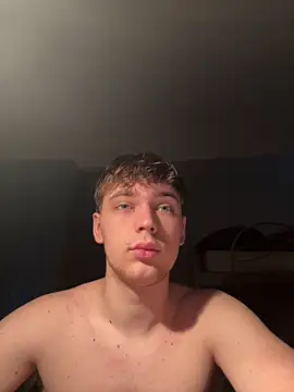 Snapshot of Fappatore_Nato05 chatting on 27, 9, 2025 Fappatore Nato05 online show from 27, 9, 2025