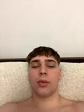 Snapshot of Fappatore_Nato05 chatting on 9, 10, 2025 Fappatore Nato05 online show from 9, 10, 2025