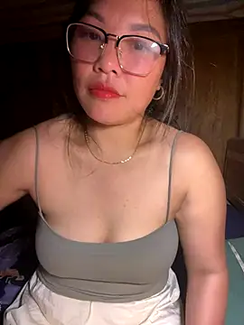 Snapshot of sexybaby_00 chatting on 19, 10, 2025 sexybaby 00 online show from 19, 10, 2025