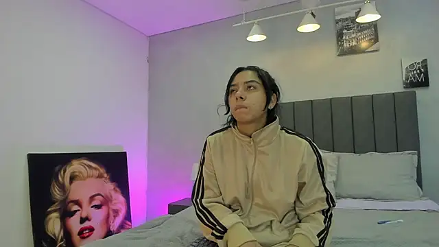 violet and myers online show from 22, 10, 2025