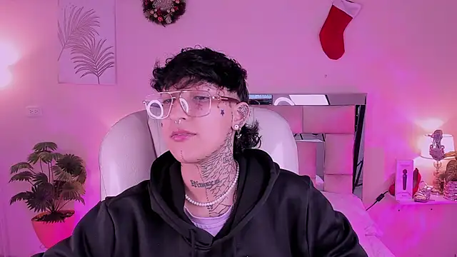 Luci Rose online show from 7, 1, 2026