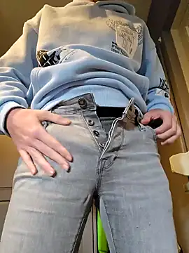 Snapshot of Trekkerboi chatting on 26, 10, 2025 Trekkerboi online show from 26, 10, 2025