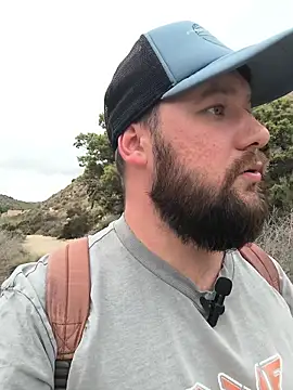 Snapshot of Ole_Plus chatting on 10, 10, 2025 Ole Plus online show from 10, 10, 2025