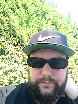 Snapshot of Ole_Plus chatting on 28, 10, 2025 Ole Plus online show from 28, 10, 2025