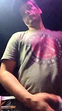 twistafatpipe online show from 5, 10, 2025