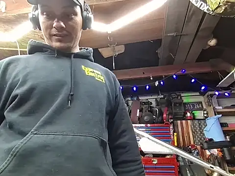 twistafatpipe online show from 12, 3, 2026