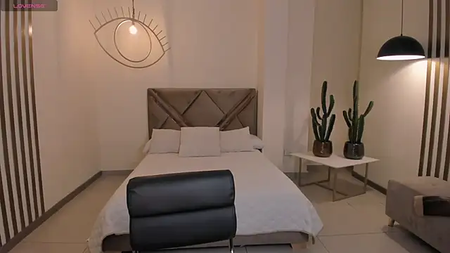 Snapshot of NovaSpencer chatting on 21, 11, 2025 NovaSpencer online show from 21, 11, 2025