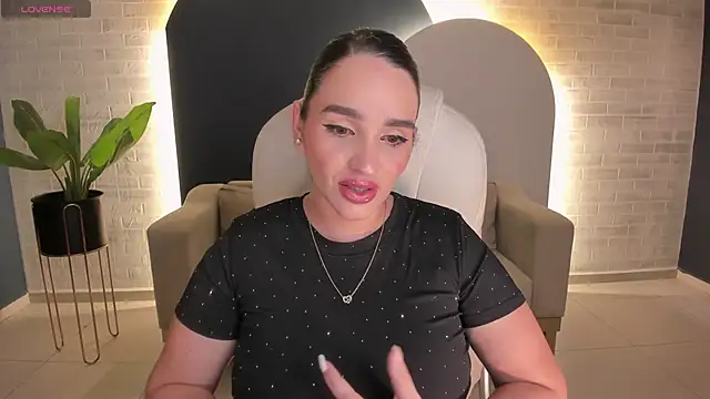 Snapshot of NovaSpencer chatting on 16, 12, 2025 NovaSpencer online show from 16, 12, 2025