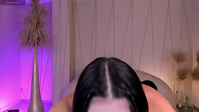 MaddisonTaylor1 online show from 3, 10, 2025