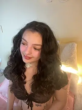 Snapshot of AriaHeavenss chatting on 19, 9, 2025 AriaHeavenss online show from 19, 9, 2025