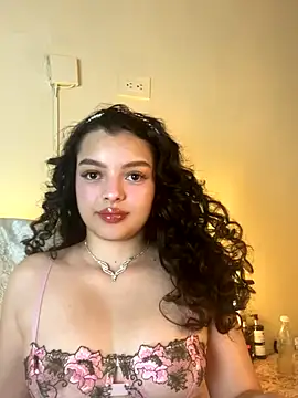 Snapshot of AriaHeavenss chatting on 16, 10, 2025 AriaHeavenss online show from 16, 10, 2025