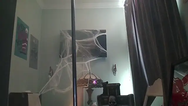 Snapshot of TallDrink11 chatting on 24, 10, 2025 TallDrink11 online show from 24, 10, 2025