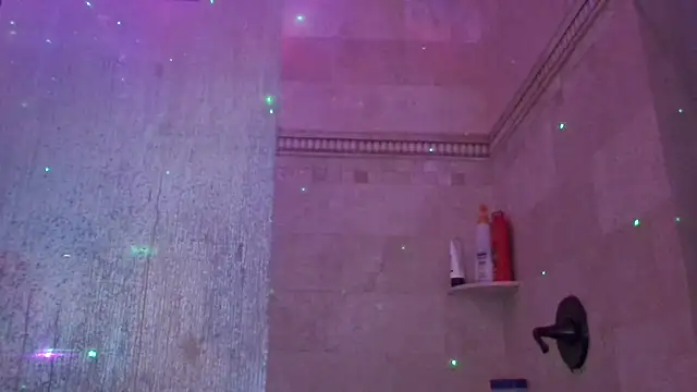 Snapshot of TallDrink11 chatting on 5, 11, 2025 TallDrink11 online show from 5, 11, 2025