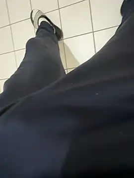 Snapshot of Dicksxd chatting on 4, 12, 2025 Dicksxd online show from 4, 12, 2025