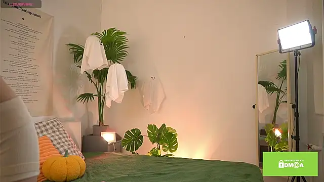 Snapshot of swtty_meivi chatting on 25, 10, 2025 swtty meivi online show from 25, 10, 2025