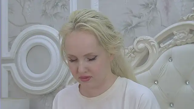 Snapshot of EllieFrosty_ chatting on 19, 5, 2026 EllieFrosty online show from 19, 5, 2026