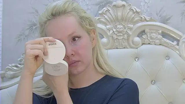 Snapshot of EllieFrosty_ chatting on 28, 5, 2026 EllieFrosty online show from 28, 5, 2026