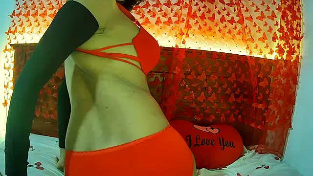 Minu Cam online show from 4, 10, 2025